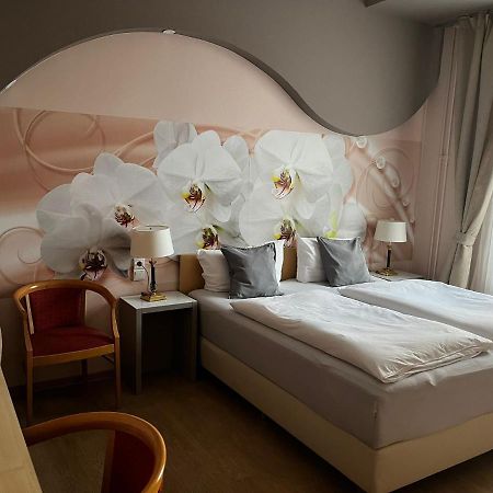 Pension Oase Berlin Bagian luar foto