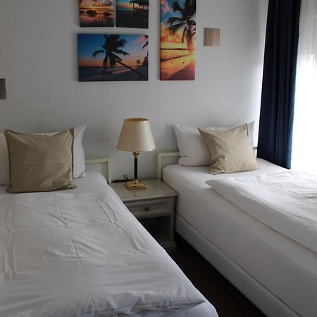 Pension Oase Berlin Bagian luar foto